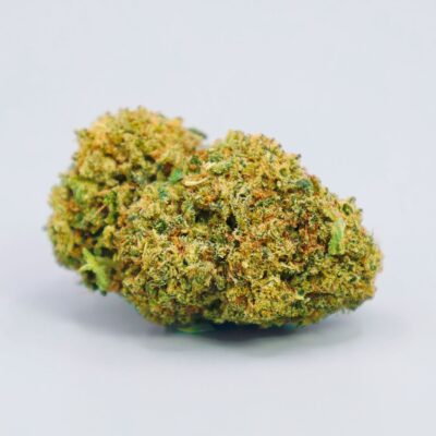 Cogollo de CBD Amnesia Haze Indoor, variedad cultivada en interior.